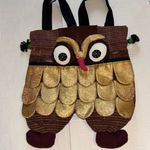 OWL BACKPACK SUPER CUTE
SATIN AND COTTON MATERIAL
VELCRO CLOSURE ONE POCKET Gold Photo 0