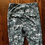 Gaiam Urban Chic Willow High Rise Workout Yoga Leggings Small Photo 10