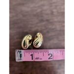 Vintage 80's Women's‎ Chunky Gold Tone Swirl Cluster Clip On Earrings Elegant Photo 3