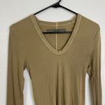 Enya Costa Long Sleeve Top Womens Size XS/Small Tan Ribbed Knit V Neck Fitted Brown Photo 2