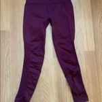 Fabletics  synch leg high waisted yoga gym perforated leggings Sz small burgundy Photo 5