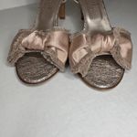 AGL Attilio Giusti Leombruni Women's Metallic Bow Ankle Strap Heels Size‎ 38 Gold Size 7.5 Photo 3