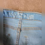 Women's Jeans Ultra Skinny Mid Rise Non Stop Blue Light Size 3 Photo 2