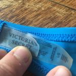 Victoria's Secret Victoria’s Secret L twisted front blue halter swim top Photo 2