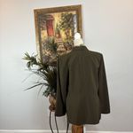 Le Suit  Women Long Sleeve Lined Lapel Notch Blazer Olive Green 12 Hidden Button Photo 4