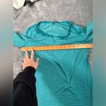 Marmot  Teal Striped short sleeve Top small Photo 3