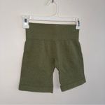 NVGTN  green seamless contour shorts women’s XS Photo 2