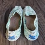 Toms  Ballet Flats Green Eyelet Floral Cut Out Slip‎ On Shoes Photo 2