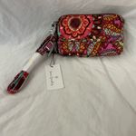 Vera Bradley NWT  All in One Crossbody Purse - Resort Medallion Photo 1