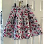 Gracia Thick A-Line White Basketweave & Pink Floral Mini Skirt Photo 0