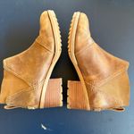 Sorel  Cate Chelsea Tan Leather Chunky Heel Boots Pull On Western Waterproof 6.5 Photo 4