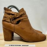 Frye  Naomi Pickstitch Shootie Heeled Leather Whiskey Ankle‎ Bootie - Size 6B Photo 1