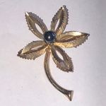 Catamore 1/20 12K GF Gold Filled Flower Brooch with Metallic Black Center Photo 1