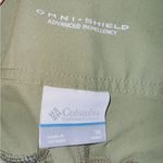 Columbia Women's Advanced Repellency Omni-Shield Green Convertible Pants Photo 2