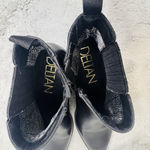 Deltan, women's Sz 9 black leather zip Photo 9