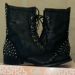 Gianni Bini black distressed leather lace-up boots women’s size 9 only worn once Photo 0