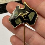 Kangaroo / Australia Country Black Enamel Gold Tone Lapel Stick Pin Photo 5