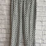 Tahari Women’s NWT Casual Comfortable Black White Jogger Style Pants Size M Photo 3