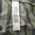 Chico's Shirt Womens Medium Green Chevron Stripe Tie Front Updated Basic Casual Photo 6