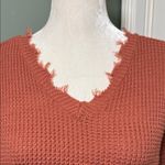 Moon & Madison Rust Distressed V Photo 2