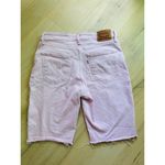 Levi's Cut off denim Jean shorts in pink waist size 28 stretchy fit longer Photo 2