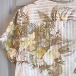 Jamaica Bay Women’s L 100% Cotton Floral Hawaiian Button Up Short Sleeve Shirt Tan Size L Photo 2