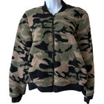 Rock & Republic  Camo Sherpa Jacket, Women's Small, Full Zip,‎ Cozy, Fall, Pocket Photo 0