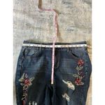 One 5 One  Cross Stitch Embroidered Floral Distressed Cropped Jeans Size 14 Photo 7