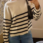 Abercrombie & Fitch Black and Cream Striped Sweater Photo 3