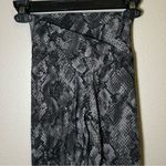Aerie  Real Me snake print high rise 7/8 crossover leggings women’s size small Photo 2