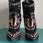 Striking Women’s Embroidered Stilettos Fabric Booties Black Size 8 Photo 1