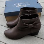 NWT G.H. Bass Bethany Bow Ankle Booties | G.H. Bass Brown Bow Ankle Boots Size 10 Photo 3
