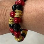 Chunky adjustable bracelet choker black red beaded gold tones Photo 2
