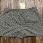 Covington Black & White Gaucho Pants Photo 4