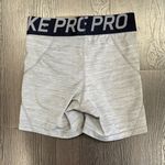 Nike  Pro 5” Training Shorts Grey Small Photo 3