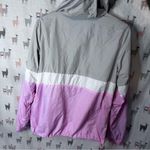 Garage  size Large (juniors) Gray, pink, and white windbreaker Photo 4