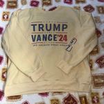 Trump 2024 CrewNeck Yellow Size XL Photo 0