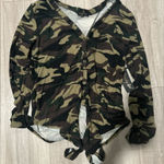 Camouflage tie up long sleeve shirt, size medium Green Photo 0