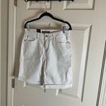 Calvin Klein Jeans Calvin Klein Women's White Denim Shorts size 10 Photo 5
