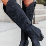 Pink Lily Boots Photo 0