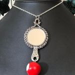 Disney Snow White  Mirror Apple Necklace New Photo 6