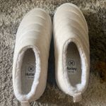 Hurley  Arlo puff Photo 3