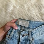 Everlane  The Curvy 90s Cheeky Straight Jean Photo 4