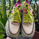 Nike Women’s air max Photo 1