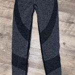 PINK - Victoria's Secret Seamless Athletic Leggings  Photo 0