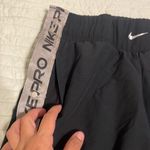 Nike Womens pro pants Photo 1
