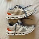 On Running Women size 8 Cloudrunner White Flame Trainers Photo 4