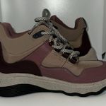 Clarks Women's JAUNT LO Hiking Sneakers Ankle Boot TAUPE/ROSE Size 5.5 Photo 8