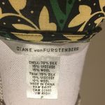 Diane Von Furstenberg  Green & Black Floral Silk Jersey Sleeveless Tie Top Size P Photo 5