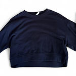 H&M  Navy blue cropped sweatshirt with long sleeves. Size Small. Photo 0